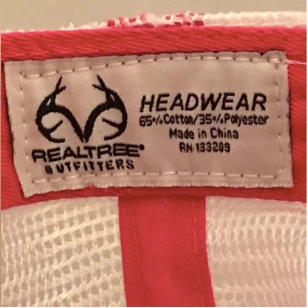 Realtree Pink & White Trucker Hat - Picture 4 of 13